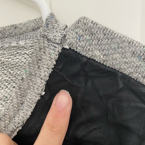 Democracy women’s faux leather knit pocket long fall winter sleeve top medium - Picture 6 of 8